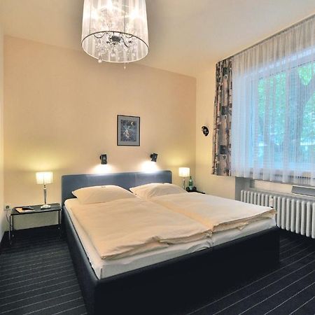 Hotel Am Ehrenhof Düsseldorf Room photo