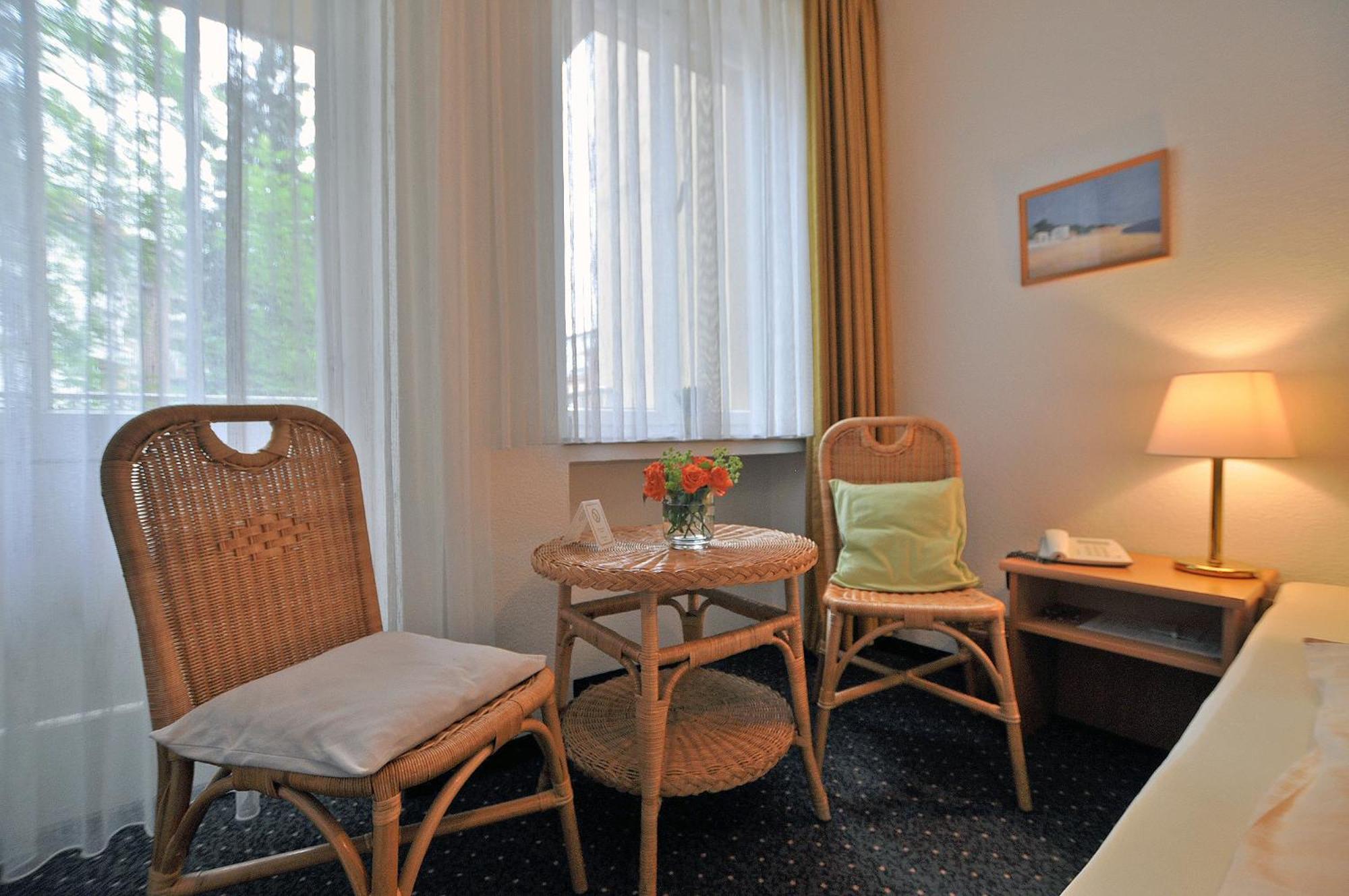 Hotel Am Ehrenhof Düsseldorf Exterior photo