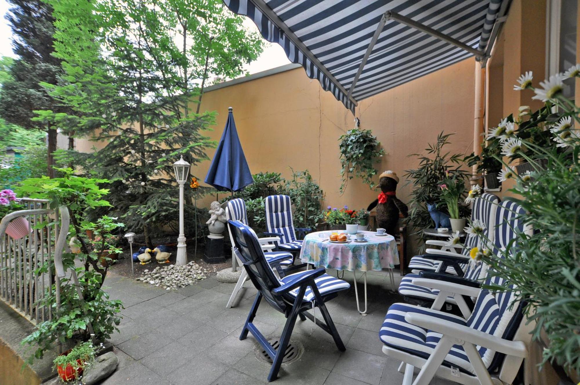 Hotel Am Ehrenhof Düsseldorf Exterior photo